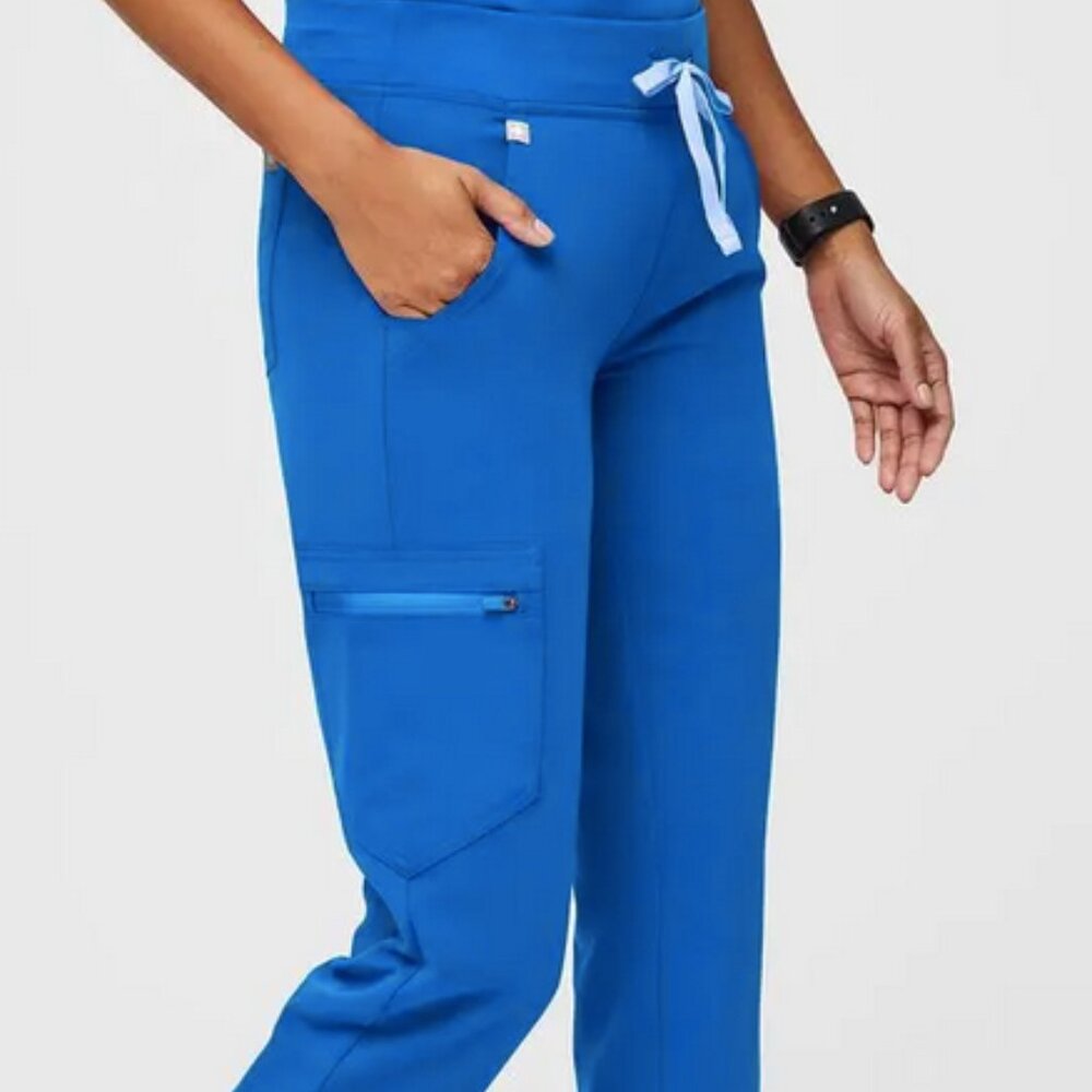 FIGS scrub Zamora pants in Royal blue LT